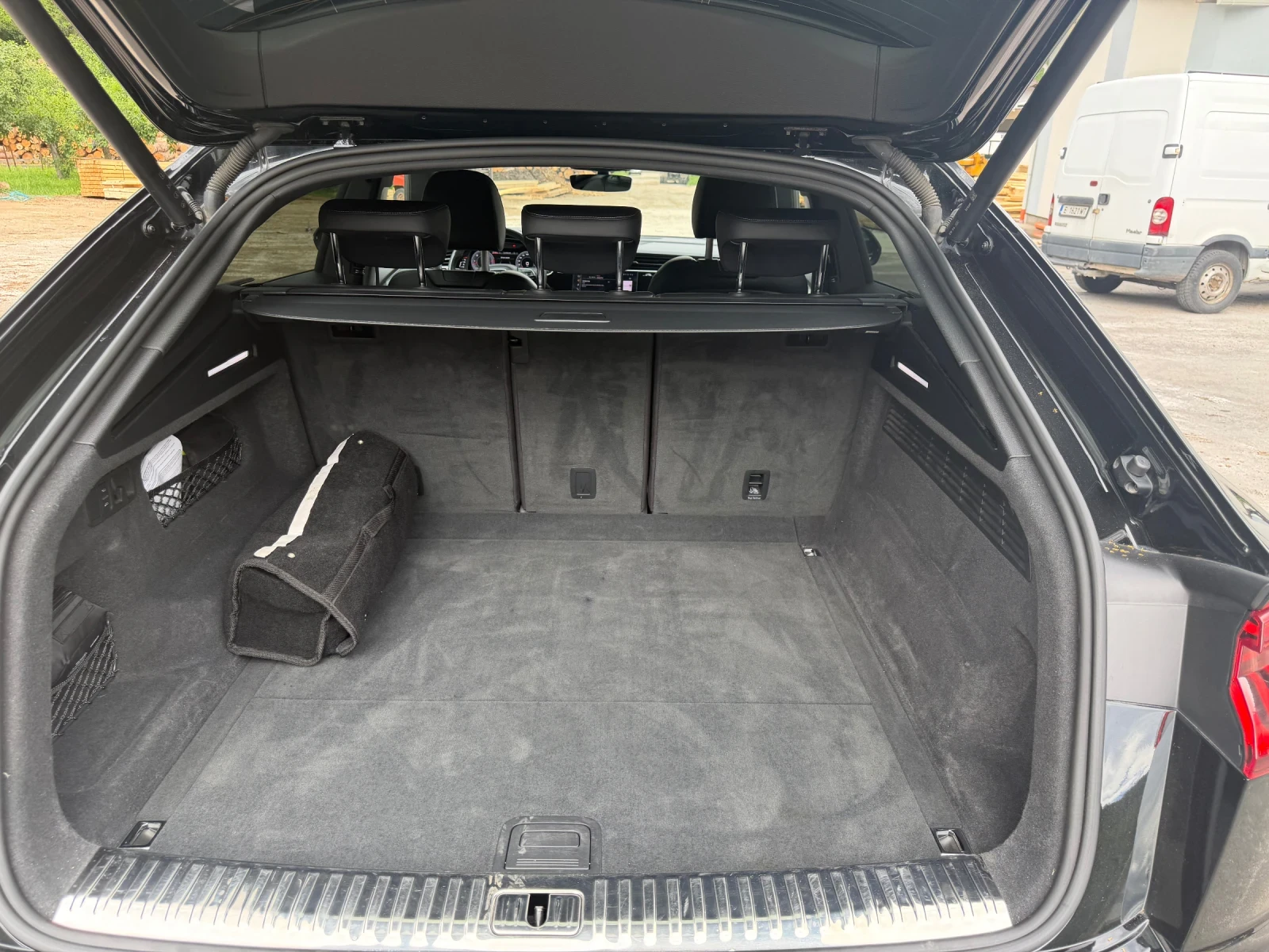 Audi Q8, снимка 11 - Автомобили и джипове - 55003021