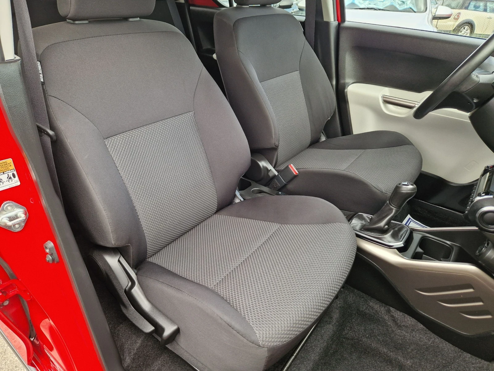 Suzuki Ignis 1.2, снимка 10 - Автомобили и джипове - 55234153