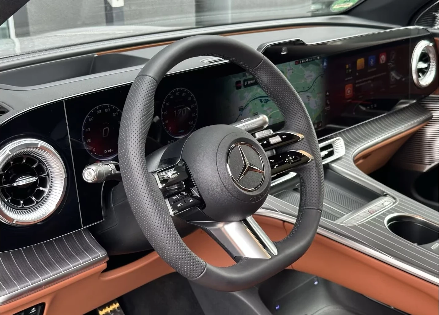Mercedes-Benz GLC 400 4M AMG AIR Pano HyperScreen 360KAM BURM SitzKlima, снимка 13 - Автомобили и джипове - 55280291