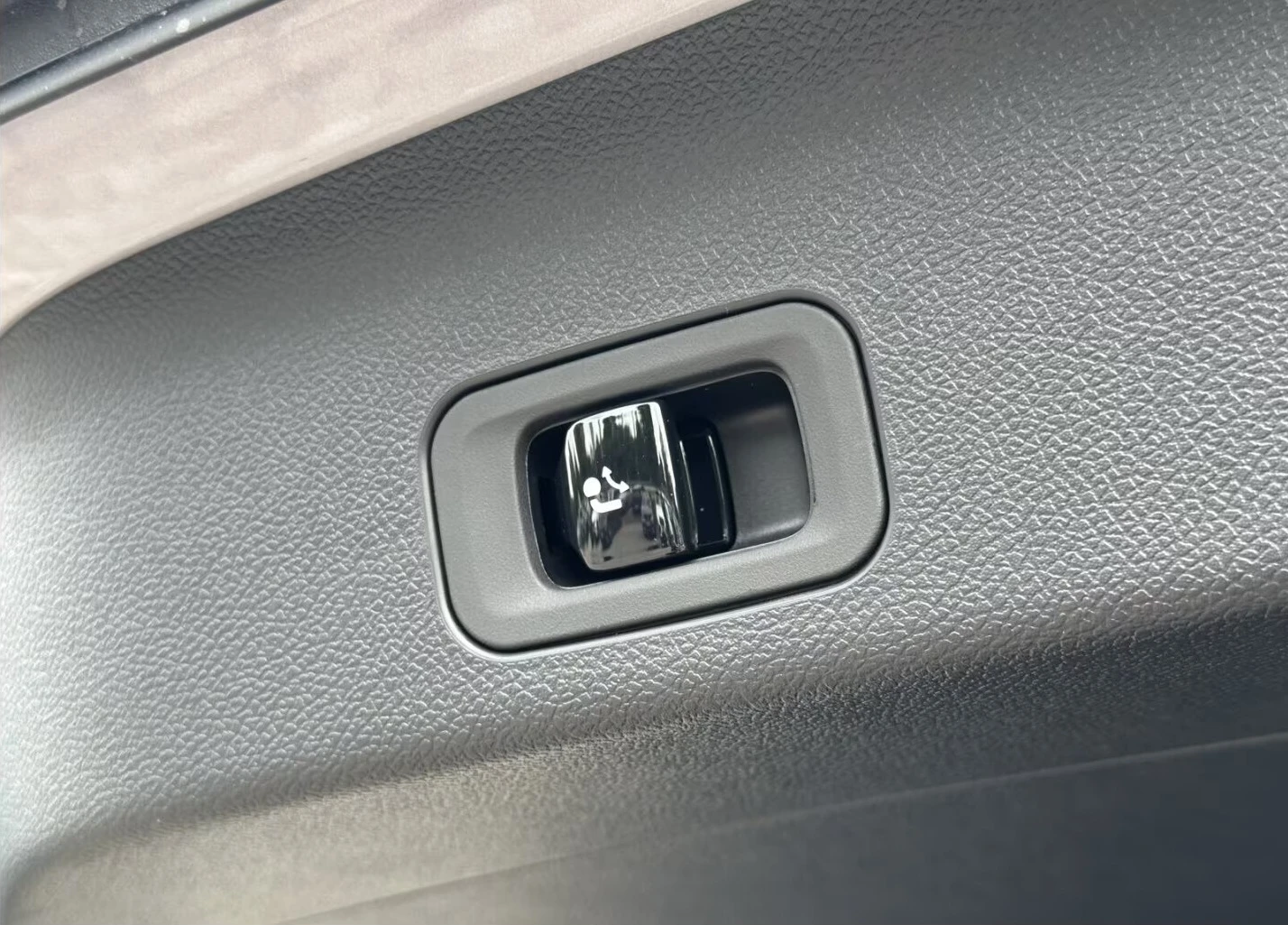 Mercedes-Benz GLC 400 4M AMG AIR Pano HyperScreen 360KAM BURM SitzKlima, снимка 17 - Автомобили и джипове - 55280291