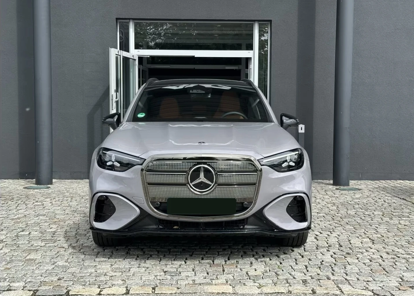 Mercedes-Benz GLC 400 4M AMG AIR Pano HyperScreen 360KAM BURM SitzKlima, снимка 2 - Автомобили и джипове - 55280291