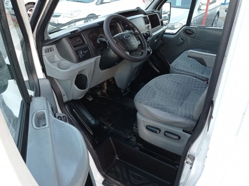 Ford Transit ИТАЛИЯ, снимка 6 - Бусове и автобуси - 40038714