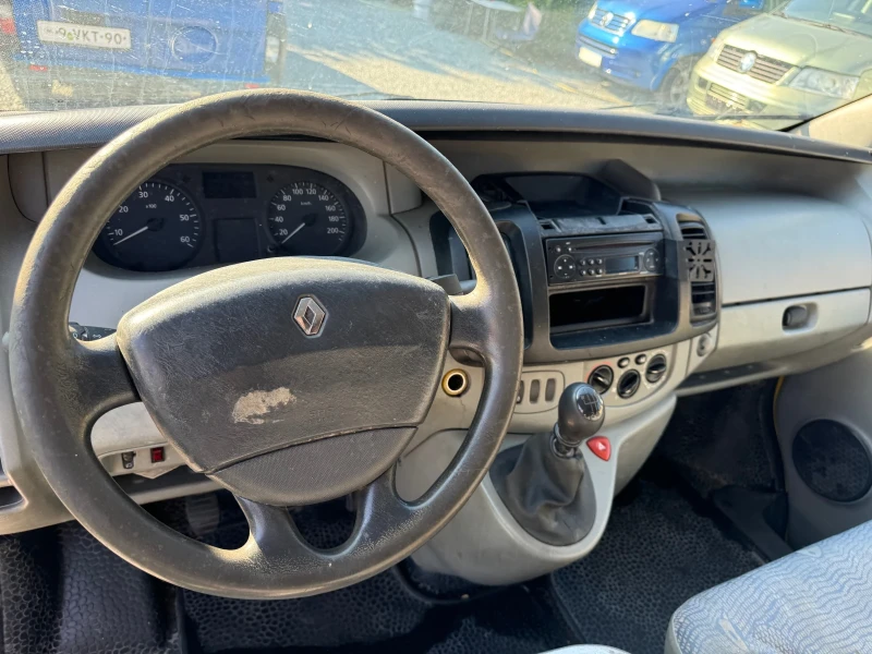 Renault Trafic 1.9cdti, снимка 10 - Бусове и автобуси - 47668864