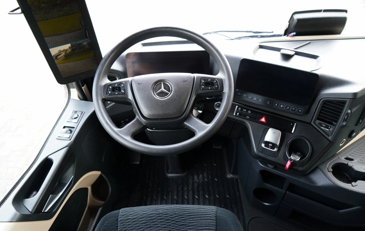 Mercedes-Benz Actros 1845 * BIG SPACE, снимка 11 - Камиони - 53715372