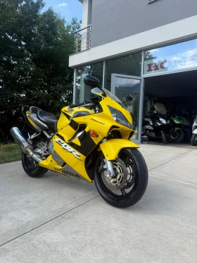 Обява за продажба на Honda Cbr ~4 800 лв. - изображение 1