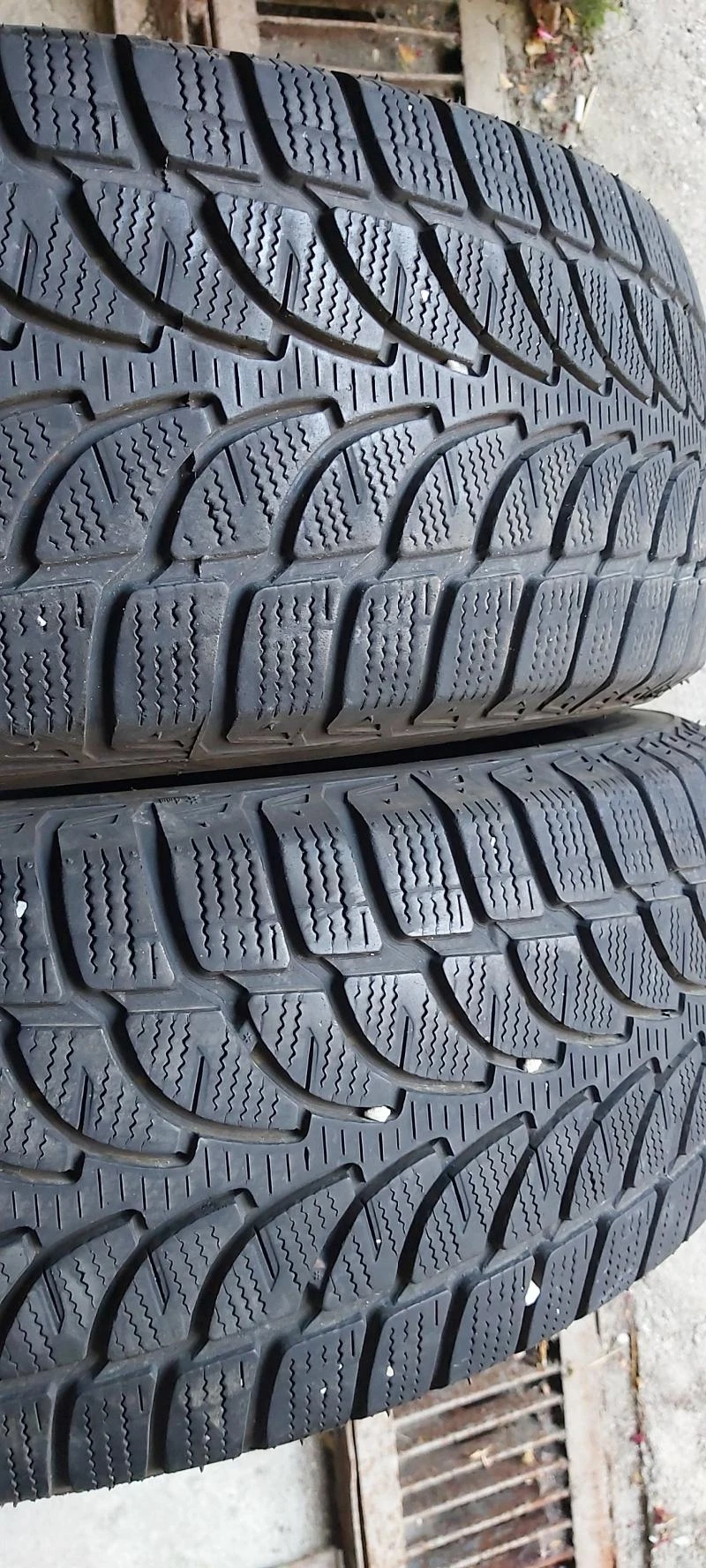 Гуми Зимни 215/70R16, снимка 3 - Гуми и джанти - 29865298