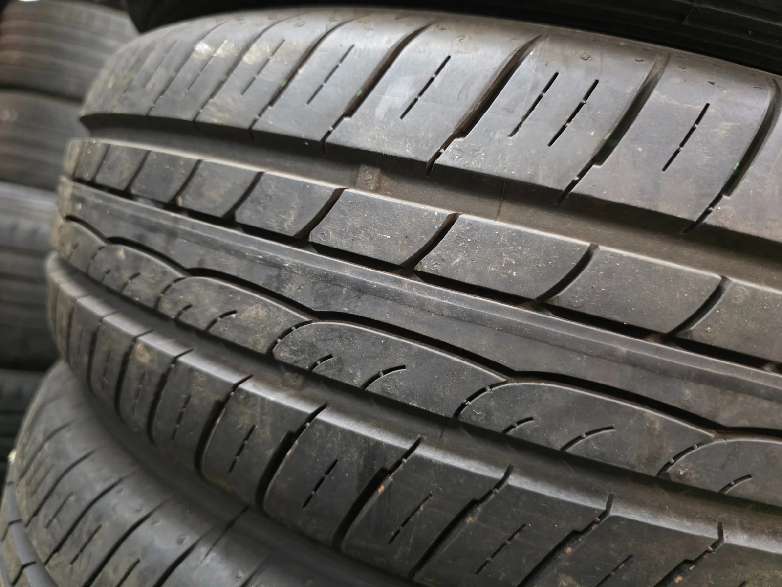 Гуми Летни 175/65R15, снимка 3 - Гуми и джанти - 55478402