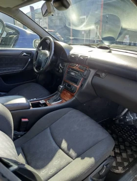 Mercedes-Benz C 220, снимка 6