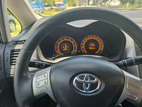 Toyota Auris 1.6 бензин, снимка 15