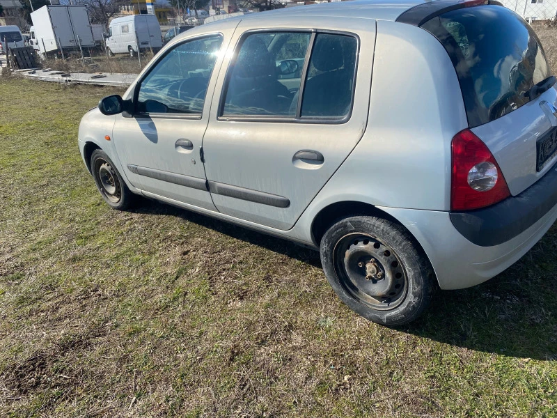 Renault Clio КЛИМА, снимка 4 - Автомобили и джипове - 45745236