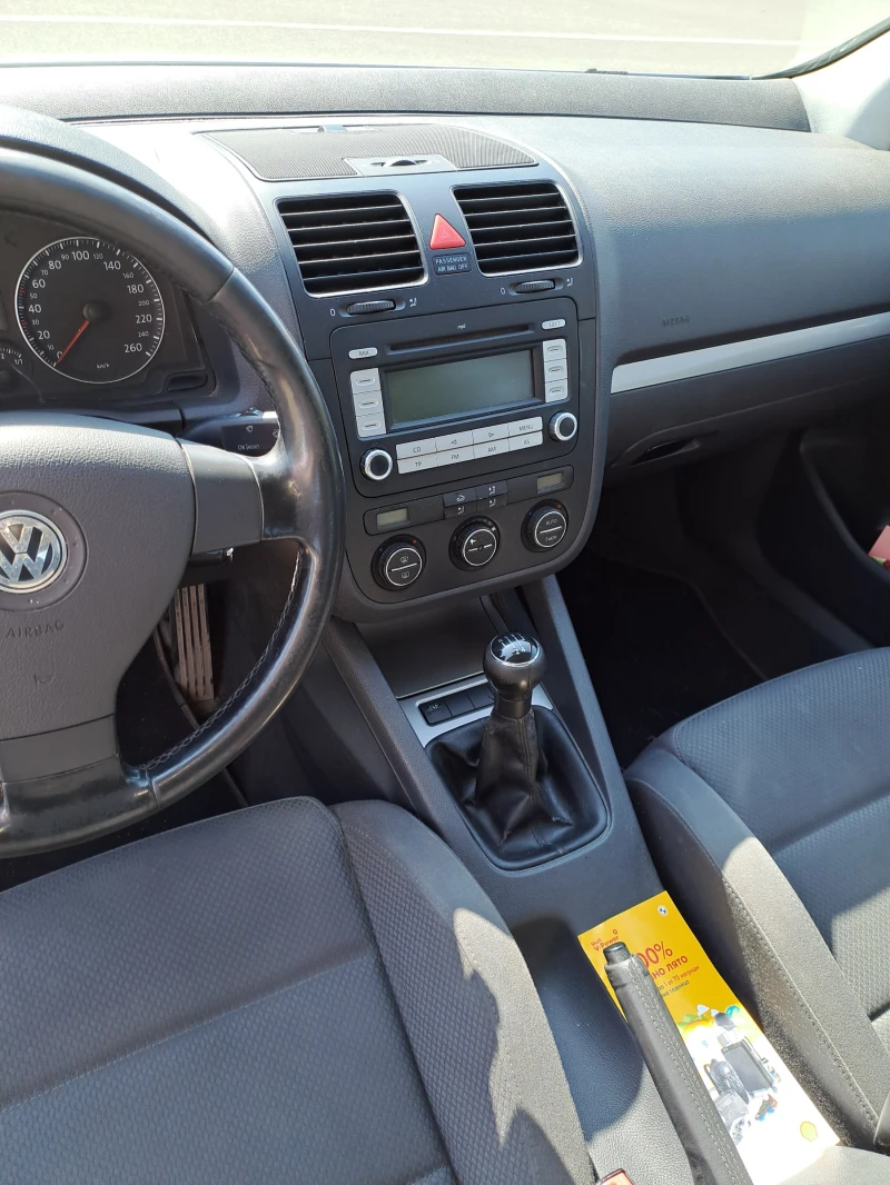 VW Golf 1.9 TDI, снимка 6 - Автомобили и джипове - 47240671