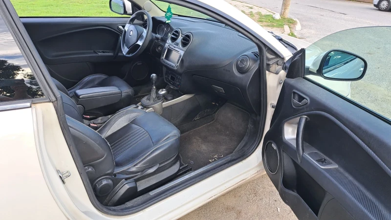 Alfa Romeo MiTo 1.4 ТУРБО 155к+ , снимка 4 - Автомобили и джипове - 47345061