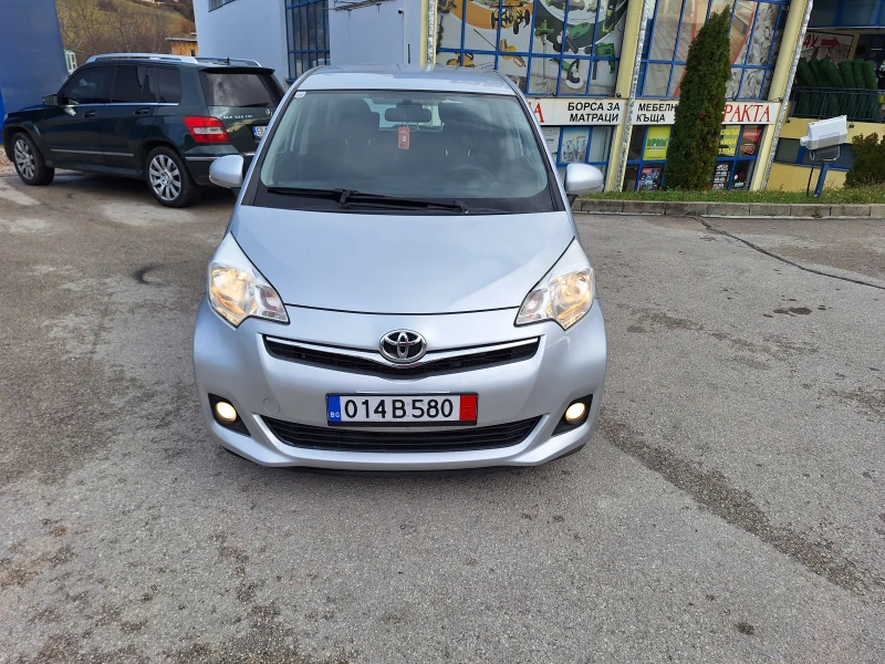 Toyota Verso S 1.4, снимка 10 - Автомобили и джипове - 48050663