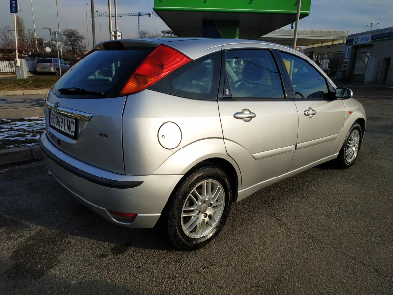 Ford Focus 1.8 TDCI, снимка 4 - Автомобили и джипове - 48577141