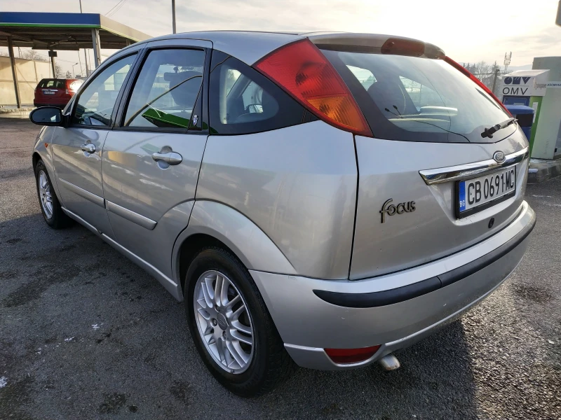 Ford Focus 1.8 TDCI, снимка 13 - Автомобили и джипове - 48577141