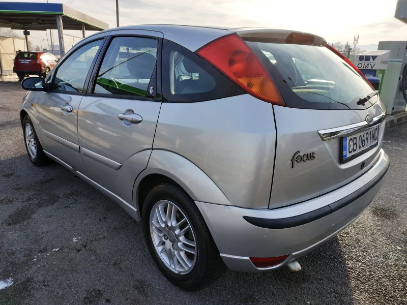 Ford Focus 1.8 TDCI, снимка 6 - Автомобили и джипове - 48577141