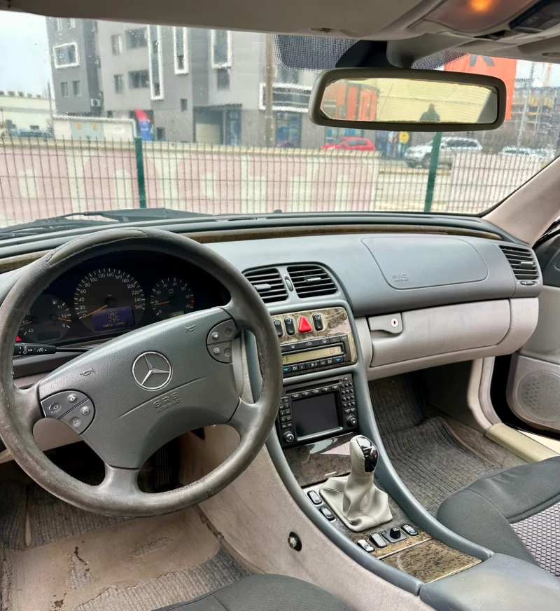 Mercedes-Benz CLK 200 kompressor, снимка 9 - Автомобили и джипове - 49325930