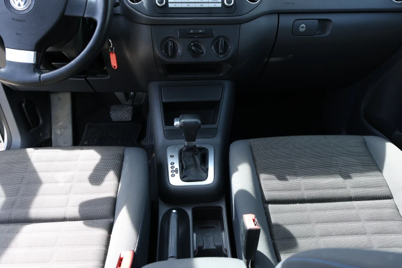 VW Golf Plus 5, снимка 7 - Автомобили и джипове - 49450640