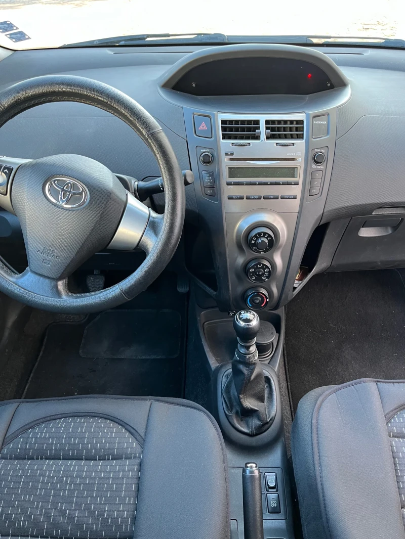 Toyota Yaris 1.33 VVT-i, снимка 7 - Автомобили и джипове - 52519548