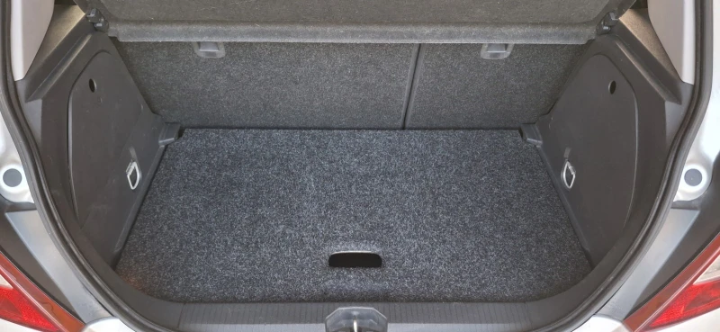 Opel Corsa Enjoy 1.2i 80PS, снимка 14 - Автомобили и джипове - 51646124