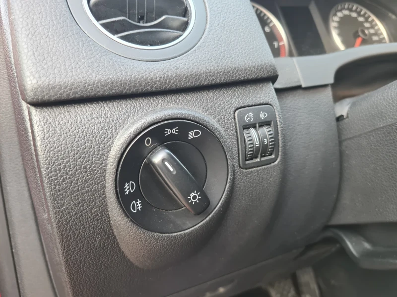 VW Golf Plus 1.6 MPI, снимка 15 - Автомобили и джипове - 52639401