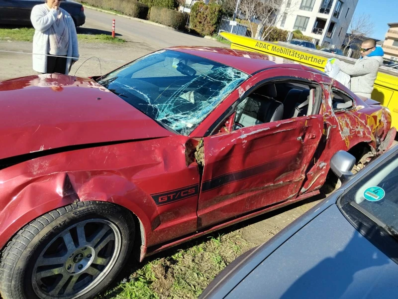 Ford Mustang 4.6 305кс на части , снимка 3 - Автомобили и джипове - 52941791