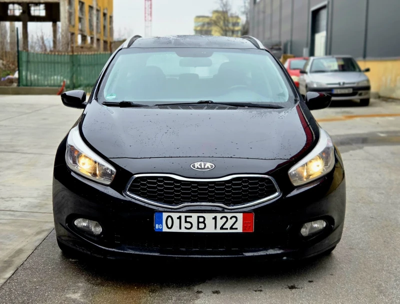 Kia Ceed 1.6, снимка 2 - Автомобили и джипове - 53446438