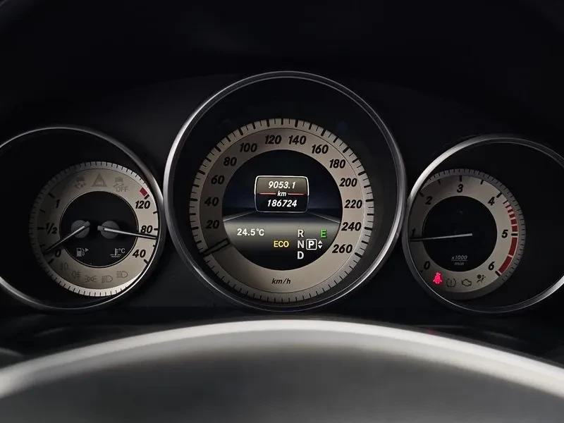 Mercedes-Benz E 220 | Mobile.bg � ����������� 8