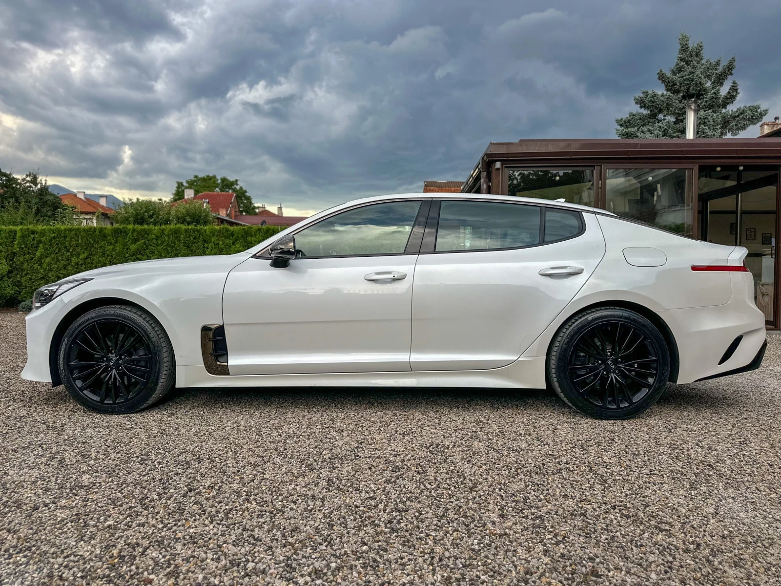 Kia Stinger 2.2 CRDi GT-LINE* HEAD UP* 360CAM* PANORAMA*  - изображение 3