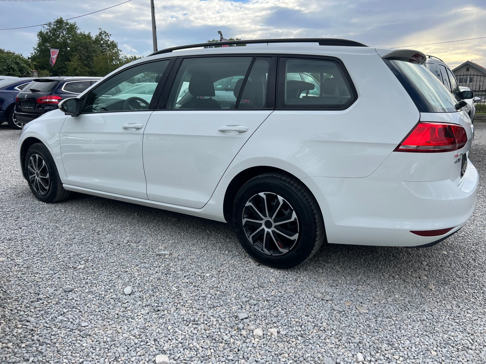 VW Golf 1.6TDI-ЕВРО 6D-НАВИГАЦИЯ - изображение 3