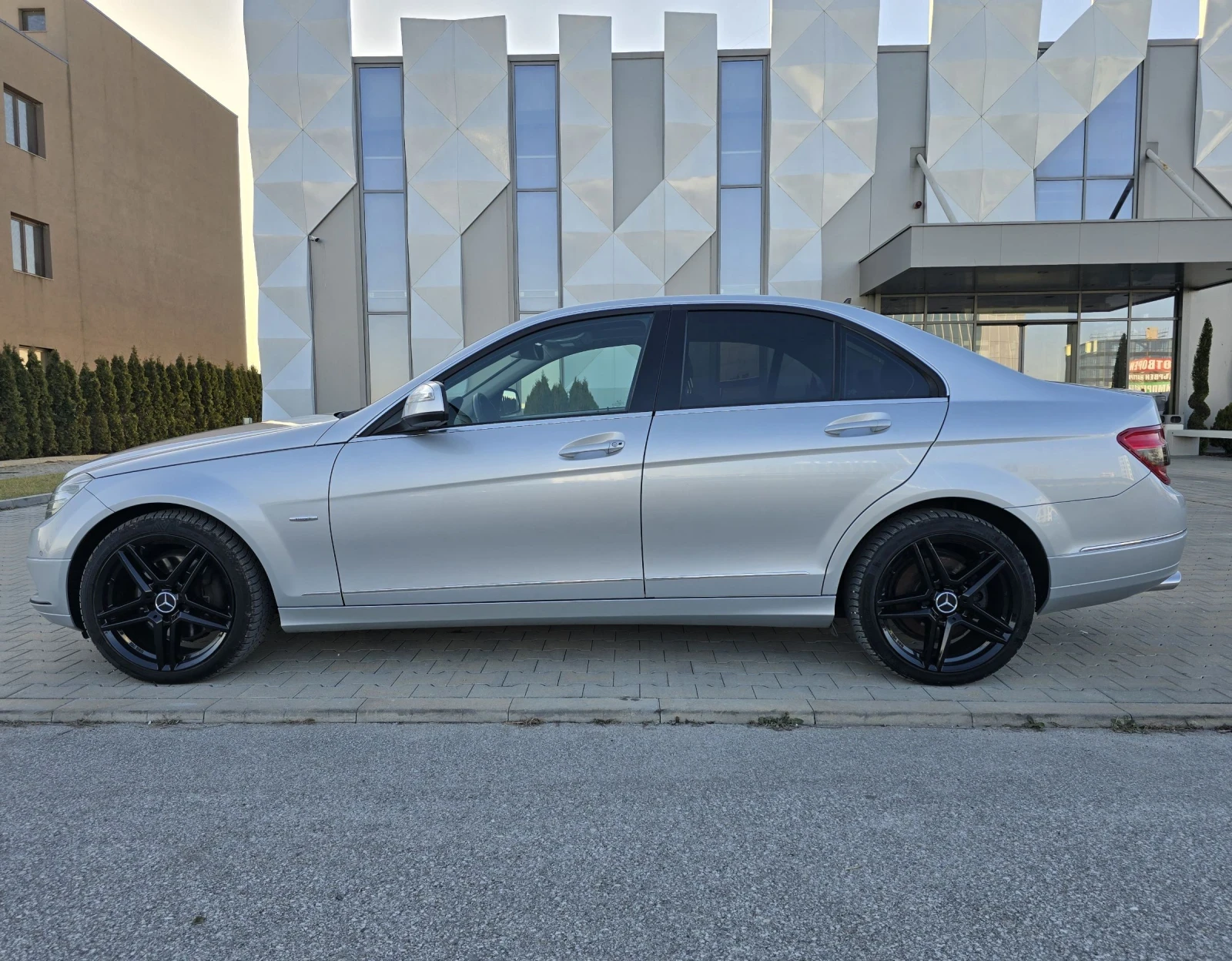 Mercedes-Benz C 320 Cdi Avantgarde.4MATIC.Panorama - изображение 6