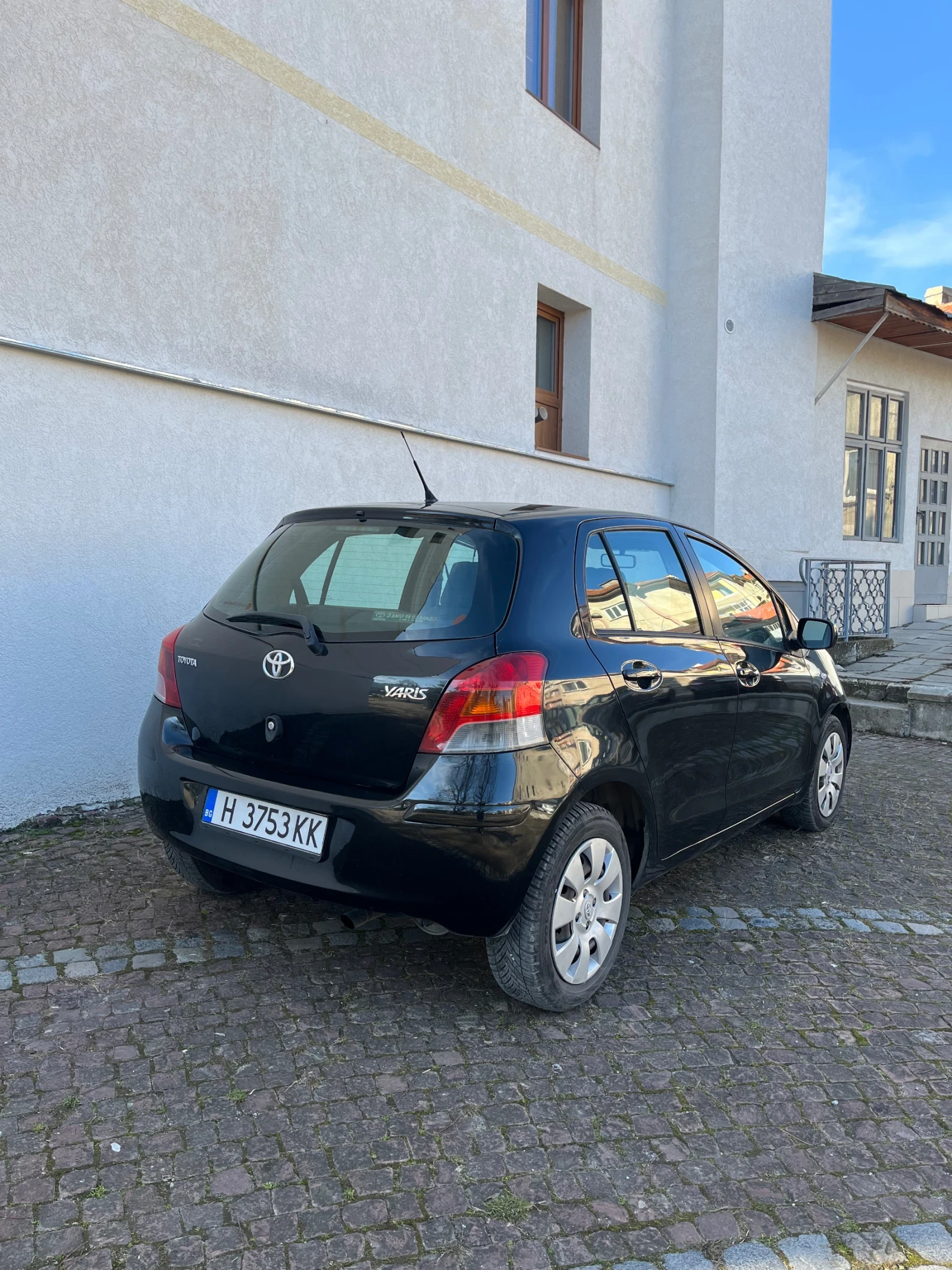 Toyota Yaris 1.33 VVT-i - изображение 3