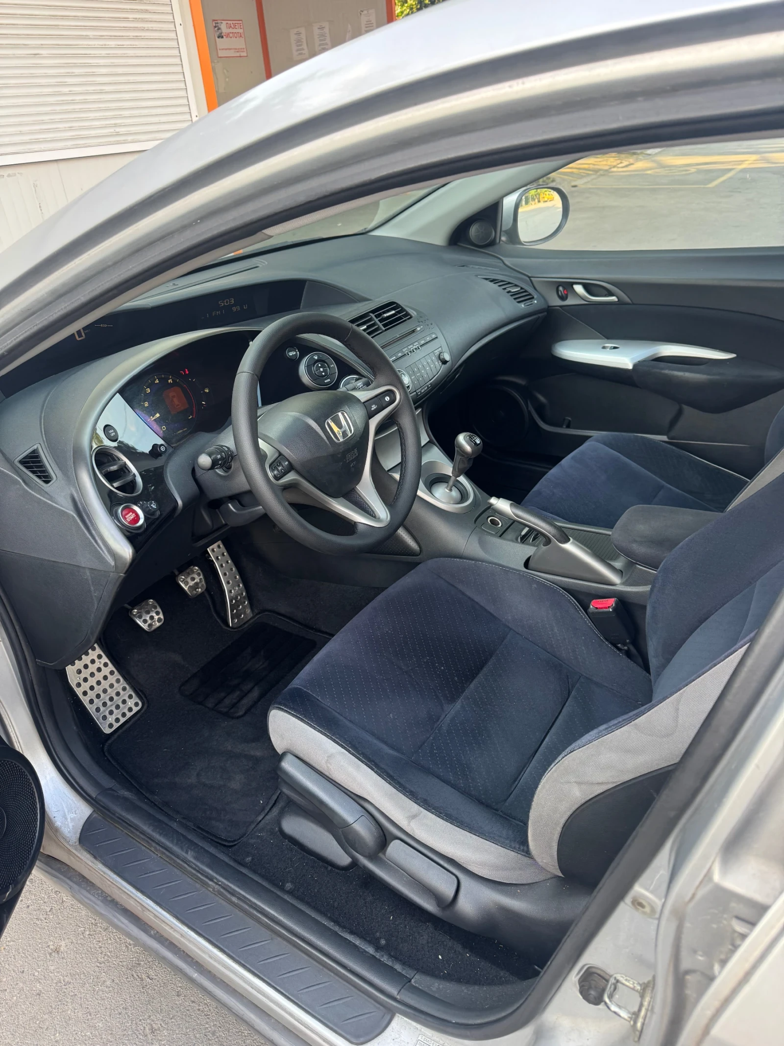 Honda Civic 1.4 Comfort / Бензин / 6 скорости - изображение 8