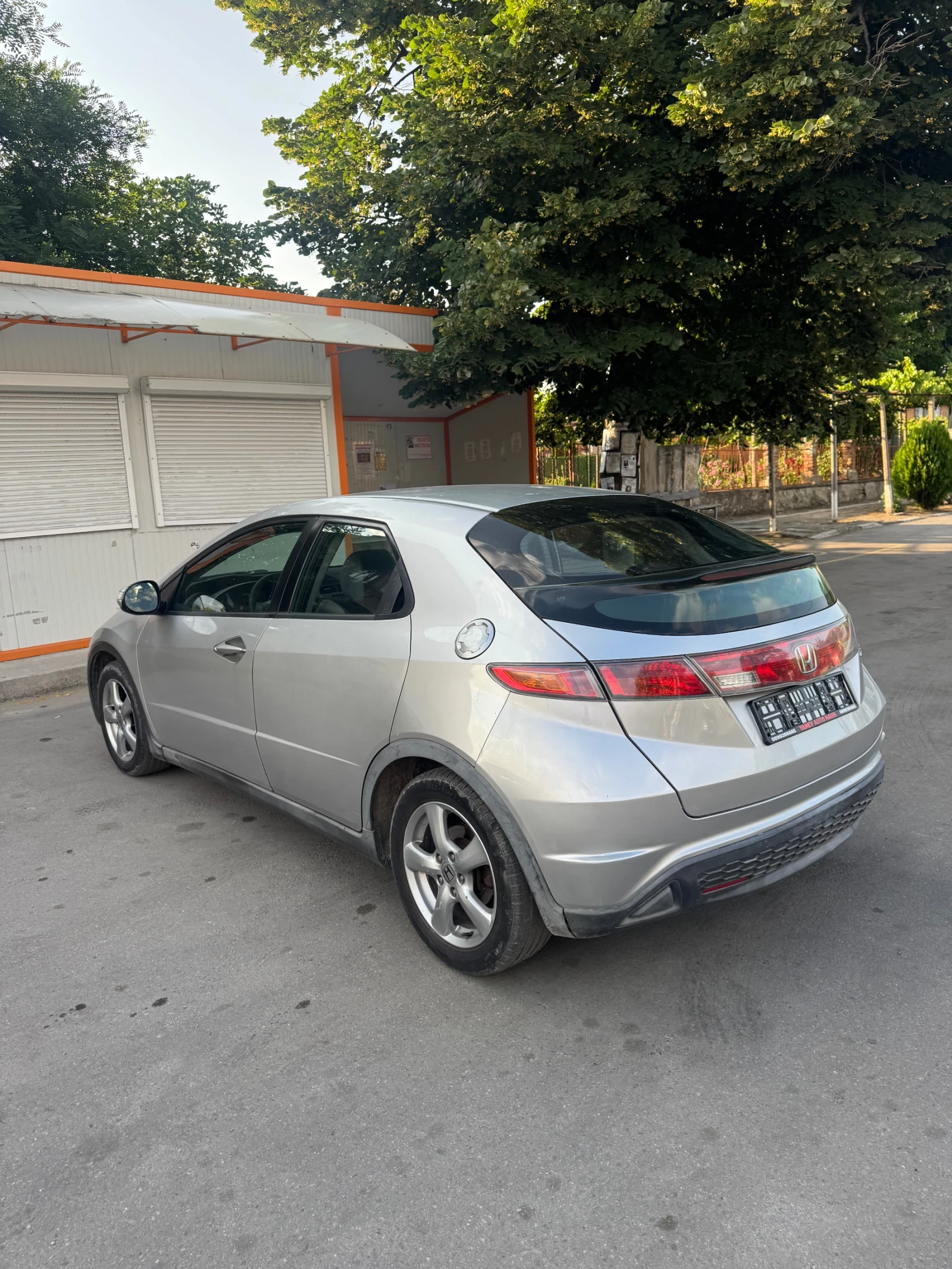 Honda Civic 1.4 Comfort / Бензин / 6 скорости - изображение 4
