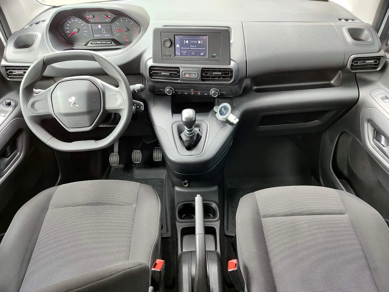 Peugeot Rifter  RIFTER MPV Standard ACTIVE PACK 1.5 BlueHDI 102 B - изображение 10