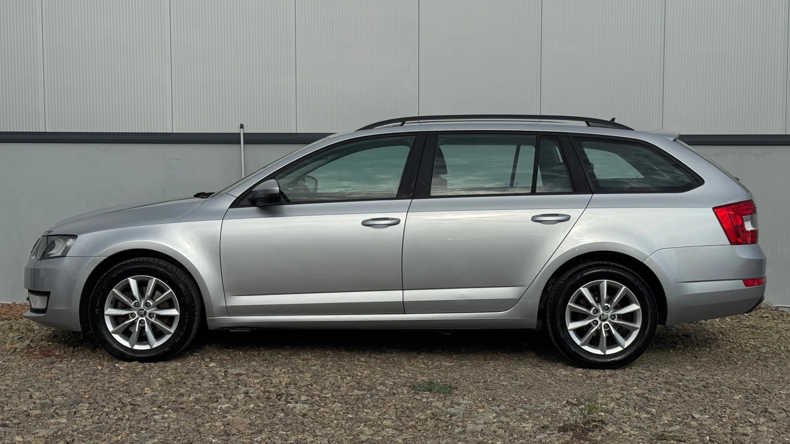 Skoda Octavia 2.0 TDI DSG 🇫🇷 - изображение 8