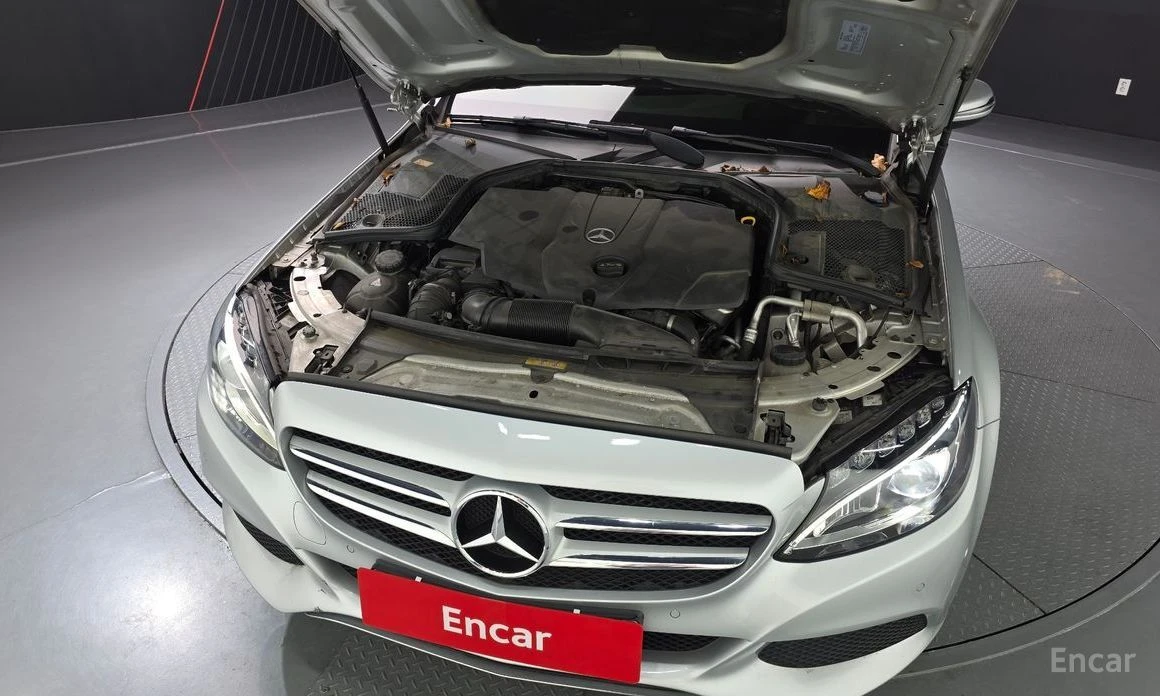 Mercedes-Benz C 220  - изображение 6