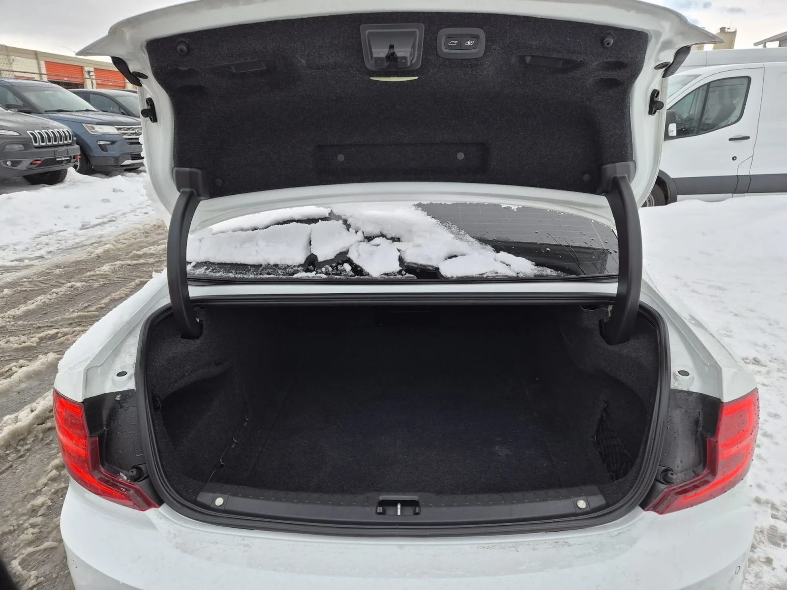 Volvo S90 T6 Inscription* Шибидах* Подгрев* 360view* Keyless - изображение 8