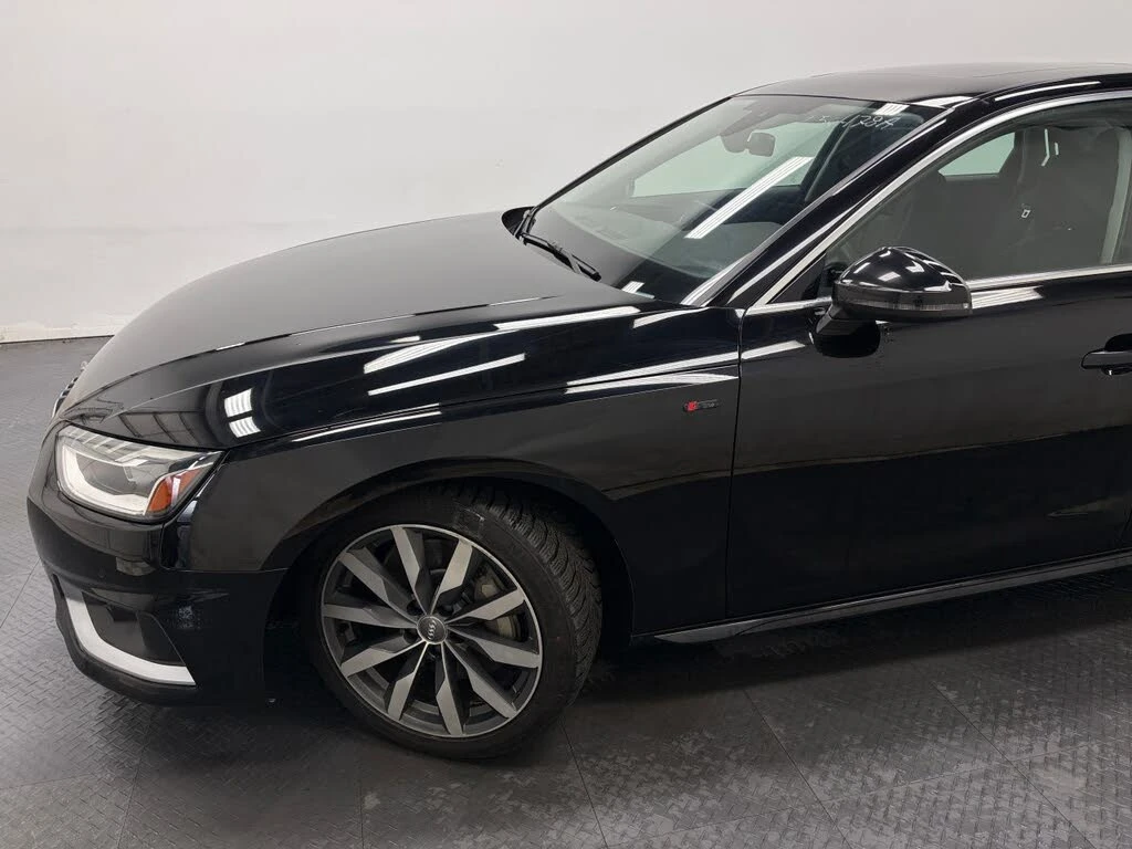 Audi A4 Komfort AWD TFSI АвтоКредит  (ЦЕНА ДО БГ), снимка 3 - Автомобили и джипове - 53759570