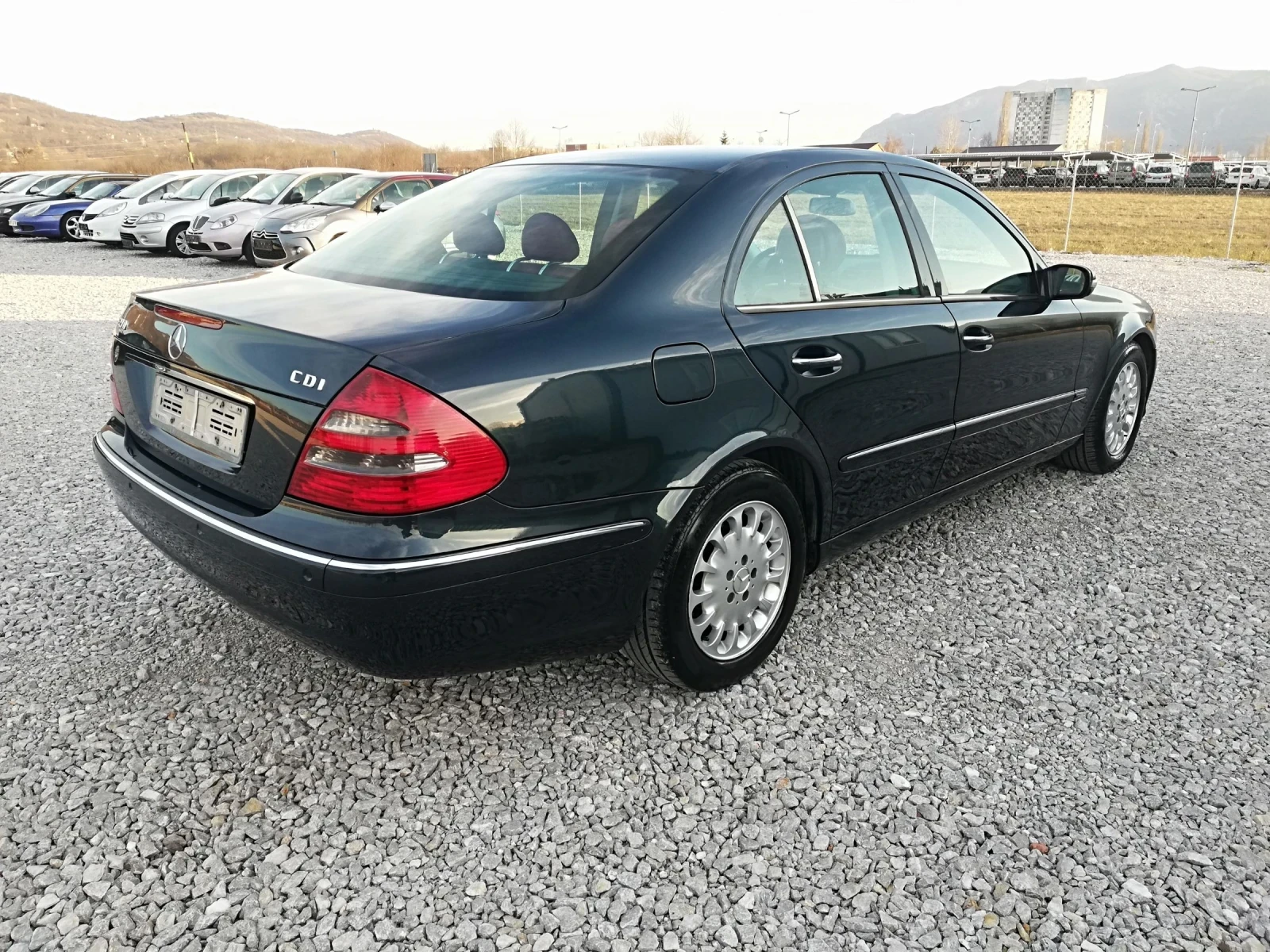 Mercedes-Benz E 270 2.7CDI KLI AVT ITALIA, снимка 6 - Автомобили и джипове - 53793480