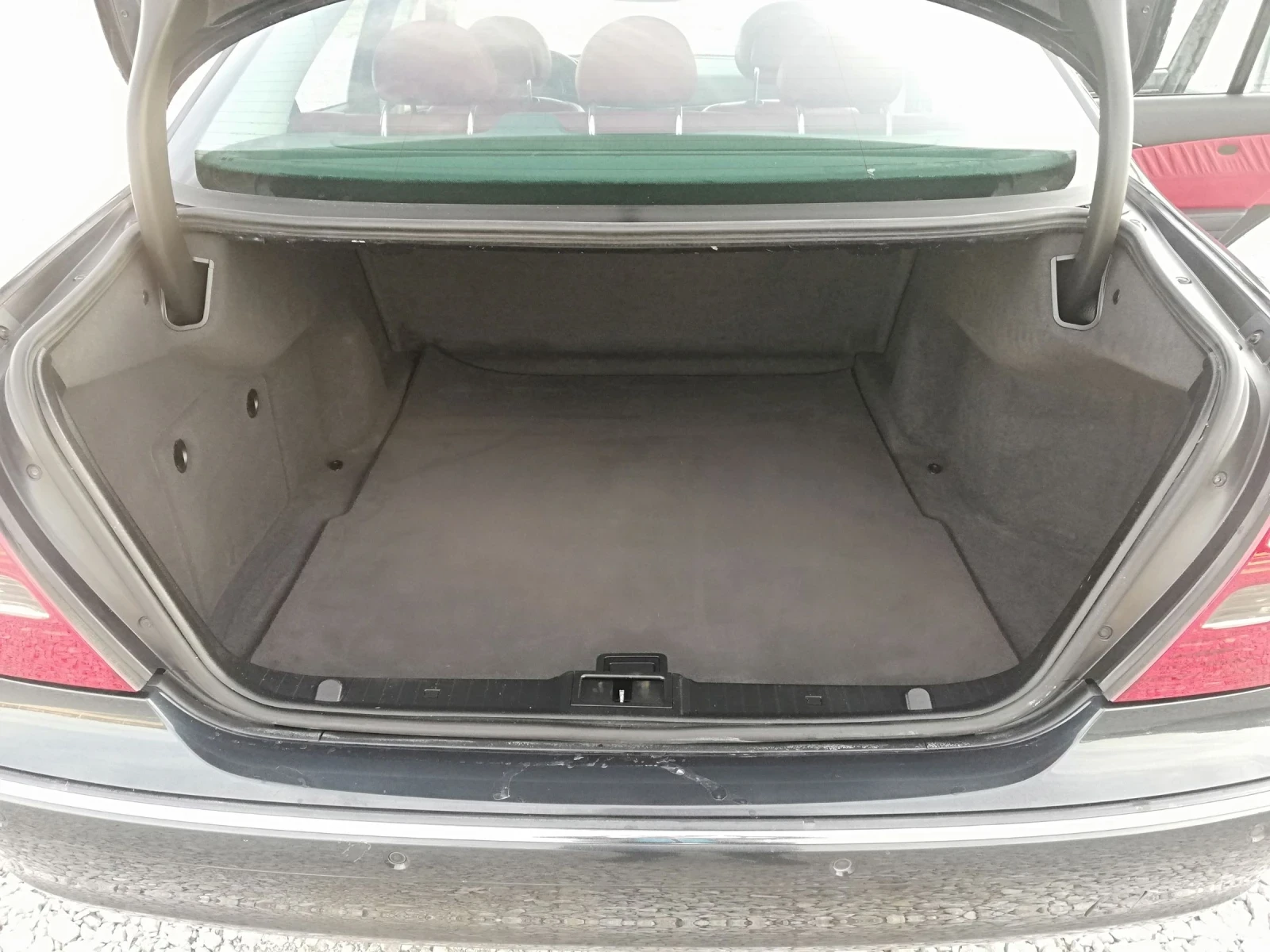 Mercedes-Benz E 270 2.7CDI KLI AVT ITALIA, снимка 11 - Автомобили и джипове - 53793480