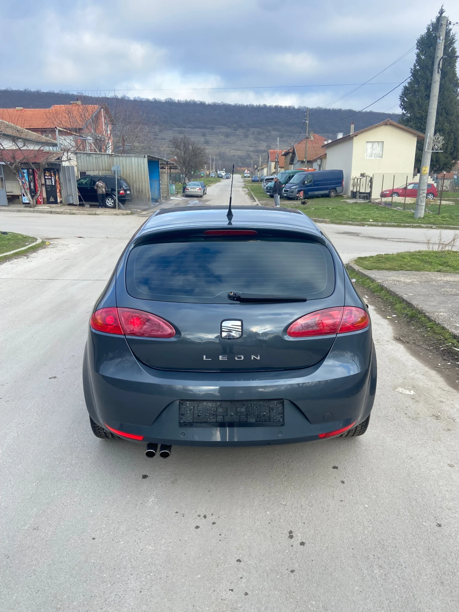 Seat Leon 2.0 TDi BMM 140 kc, снимка 7 - Автомобили и джипове - 54128059