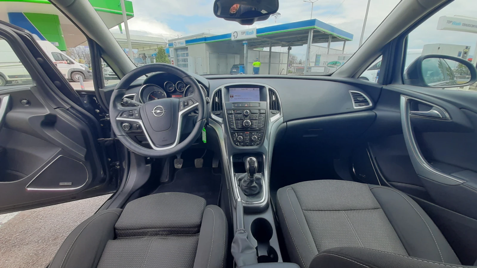 Opel Astra 2.0 CDTI165 УНИКАЛНА , снимка 9 - Автомобили и джипове - 54282073