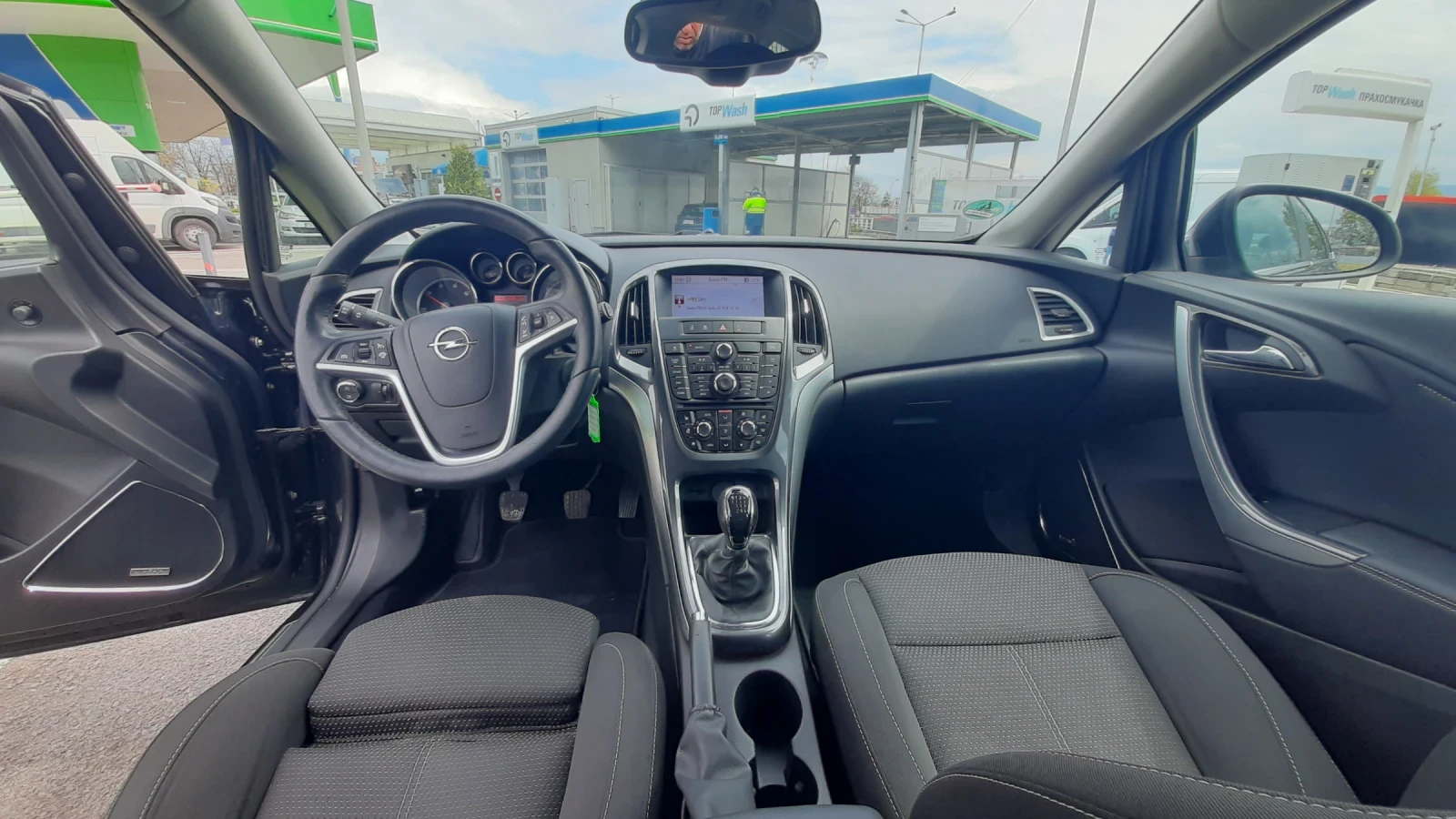 Opel Astra 2.0 CDTI165 УНИКАЛНА , снимка 10 - Автомобили и джипове - 54282073