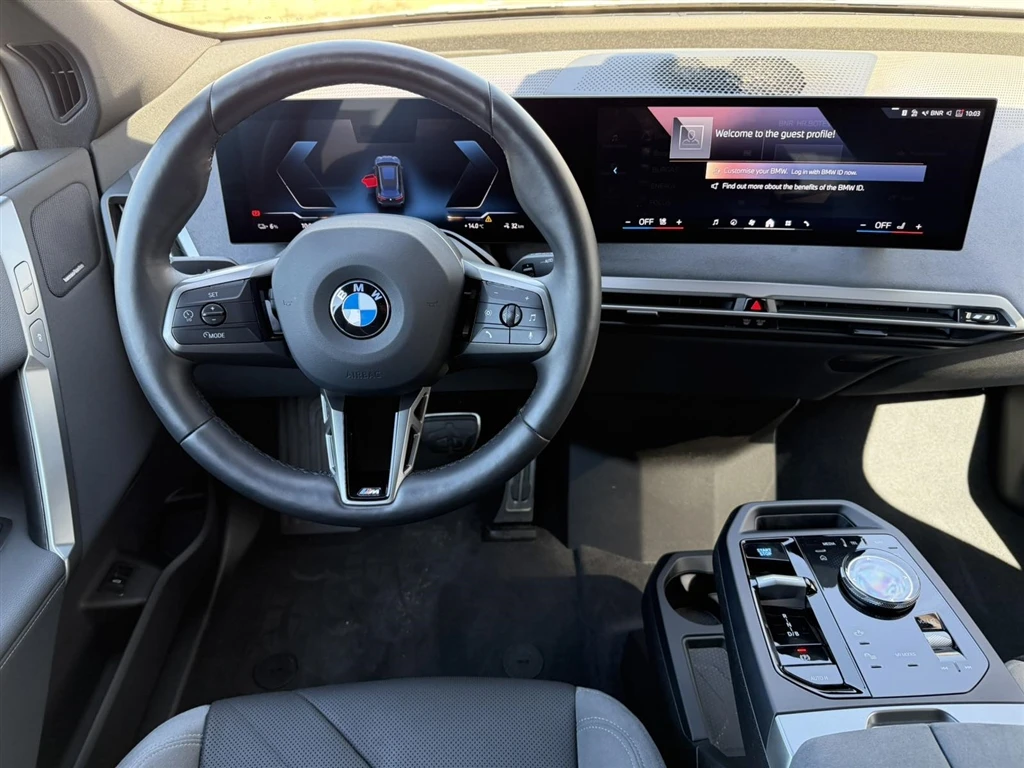 BMW iX xDrive60, снимка 12 - Автомобили и джипове - 54421833