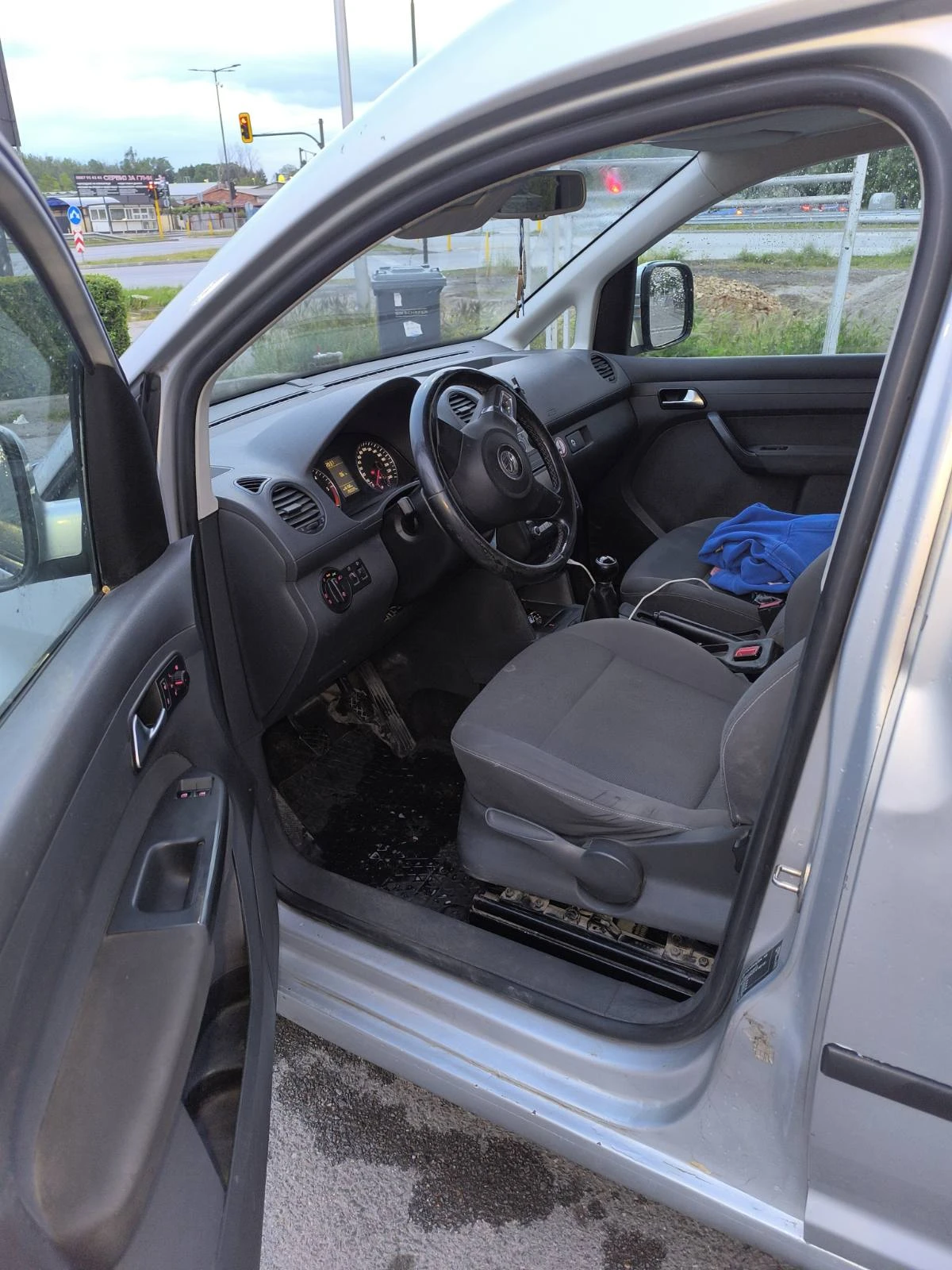 VW Caddy, снимка 3 - Автомобили и джипове - 54639812