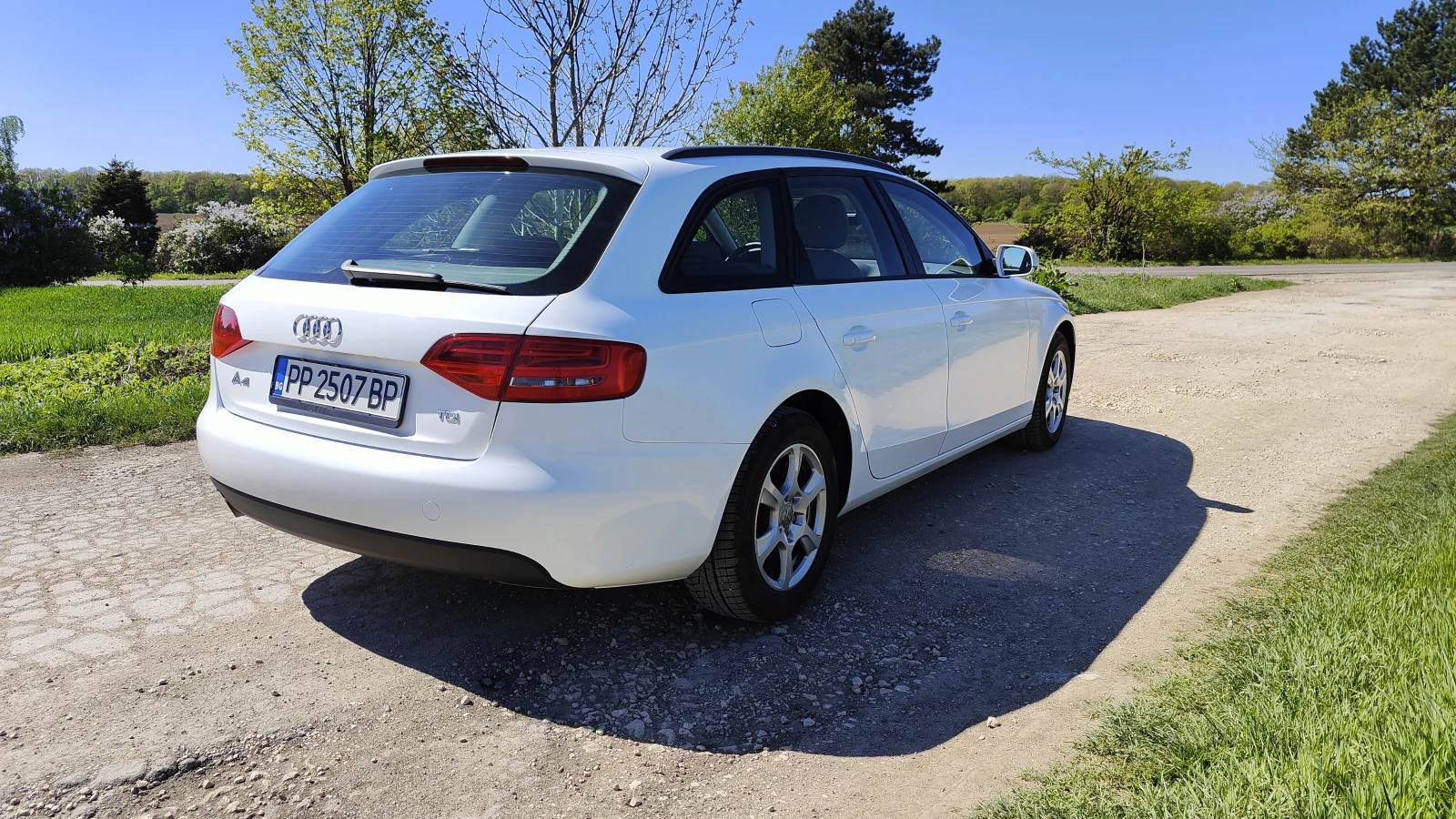 Audi A4 B8 Avant 2.0 TDI, снимка 4 - Автомобили и джипове - 54767071