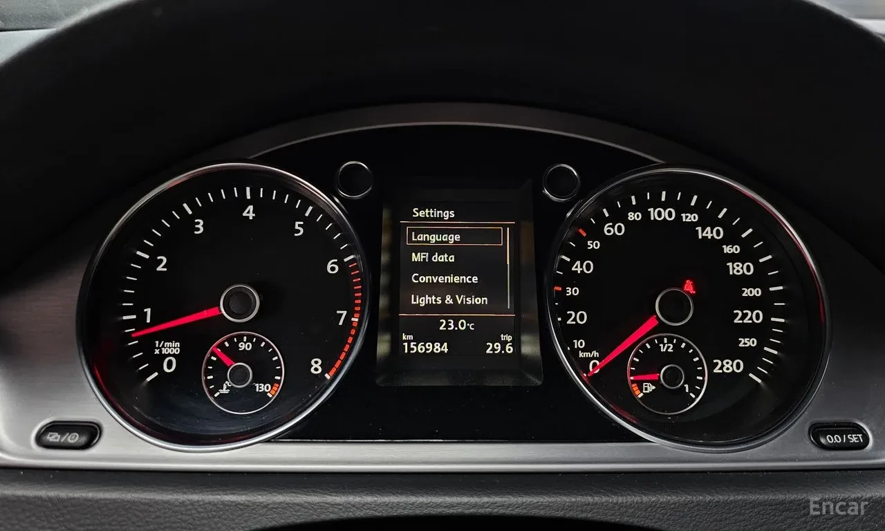 VW CC  Facelift * Камера/Кожа/Подгрев/Обдухване* , снимка 8 - Автомобили и джипове - 54894821