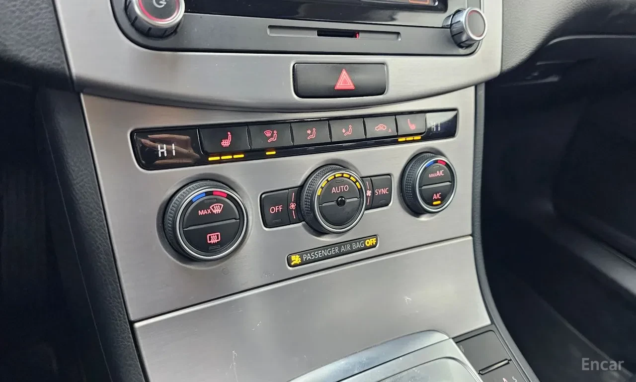 VW CC  Facelift * Камера/Кожа/Подгрев/Обдухване* , снимка 11 - Автомобили и джипове - 54894821