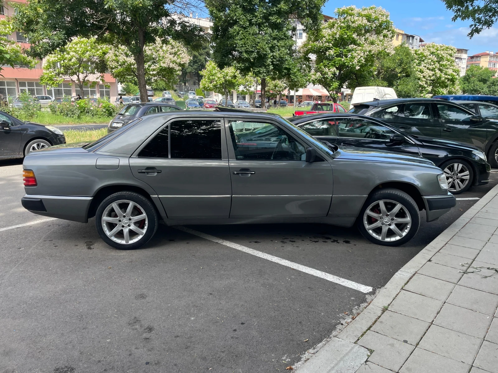 Mercedes-Benz 124, снимка 4 - Автомобили и джипове - 54954479